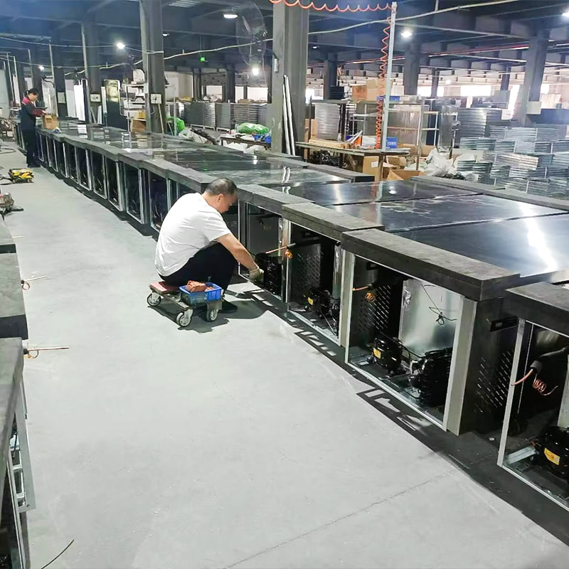 Flatkjøling 1,8m luftkjølt kjøkkenskap Flatkjøling 1,8m luftkjølt kjøkkenskap